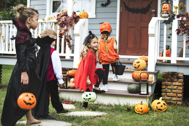 The Best Neighborhoods to TrickorTreat Near Pasadena and NELA Town