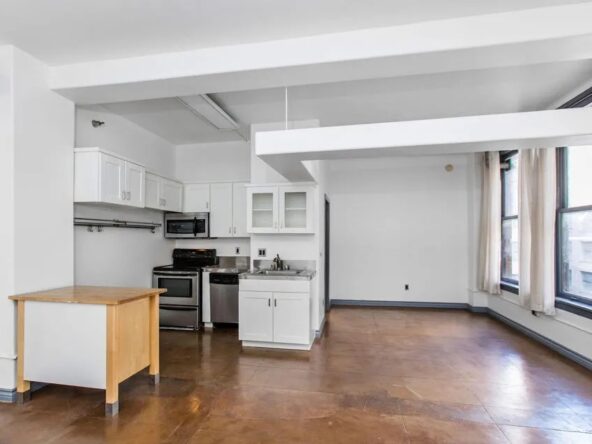 215 W 7th St Apt 1003 - 01