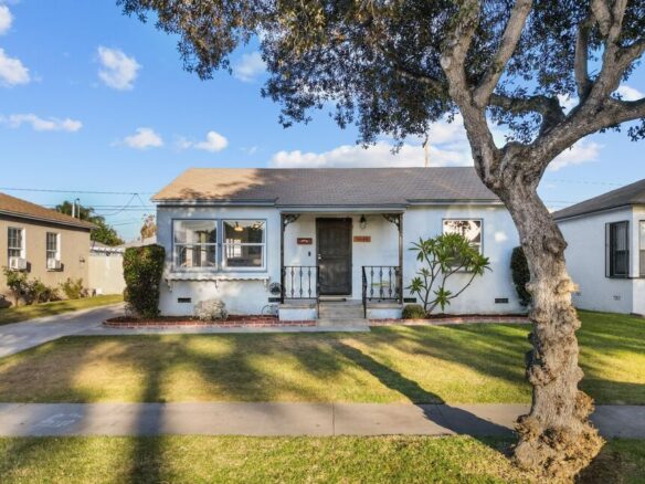 5644 Blackthorne Ave, Lakewood, CA 90712