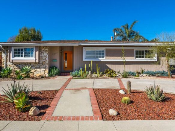 9357 Collett Ave-North Hills-CA-91343-Feature