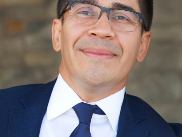 Carlos Profile