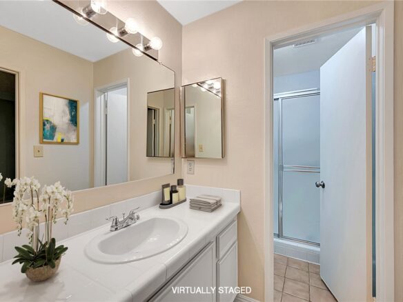 2444 E Del Mar Blvd #203, Pasadena, CA 91107