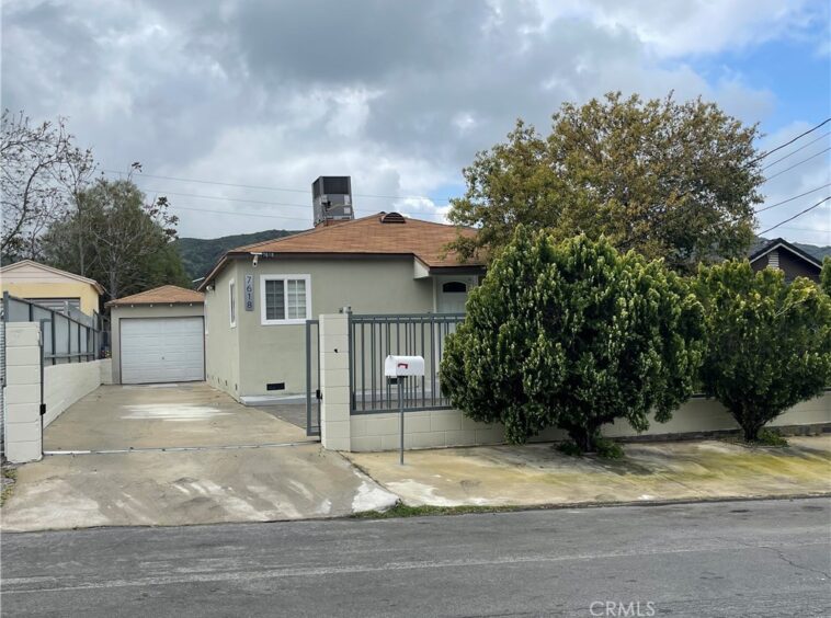 7618 Yates St, Tujunga, CA 91042