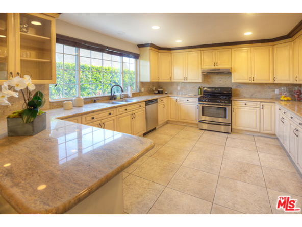 2228 Nella Vista Ave