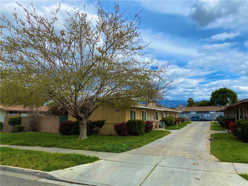 230 N Mayflower St, Hemet, CA 92544