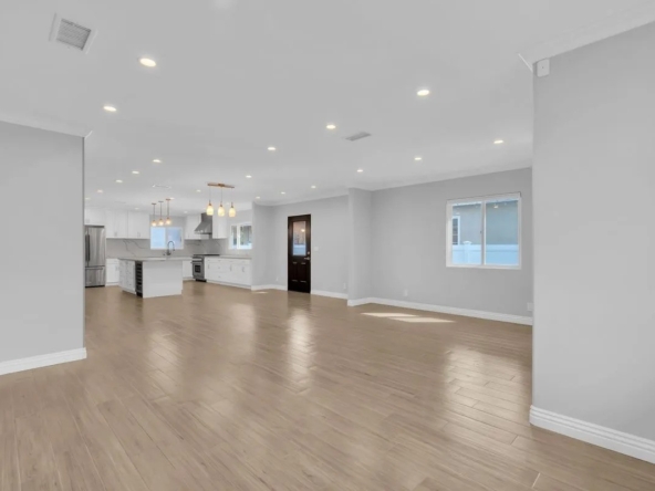 6337 West 82nd Street, Los Angeles, CA, 90045-2876