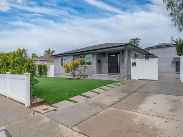 6337 West 82nd Street, Los Angeles, CA, 90045-2876