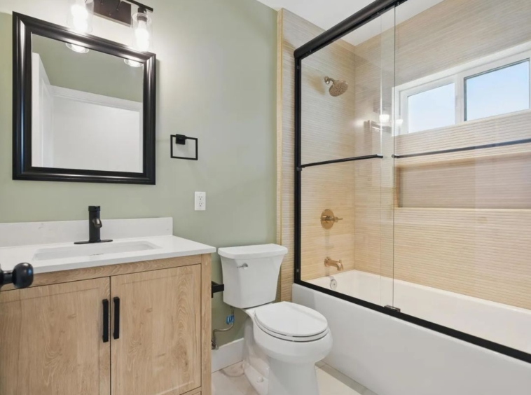 6708 Riverton Ave North Hollywood, CA 91606