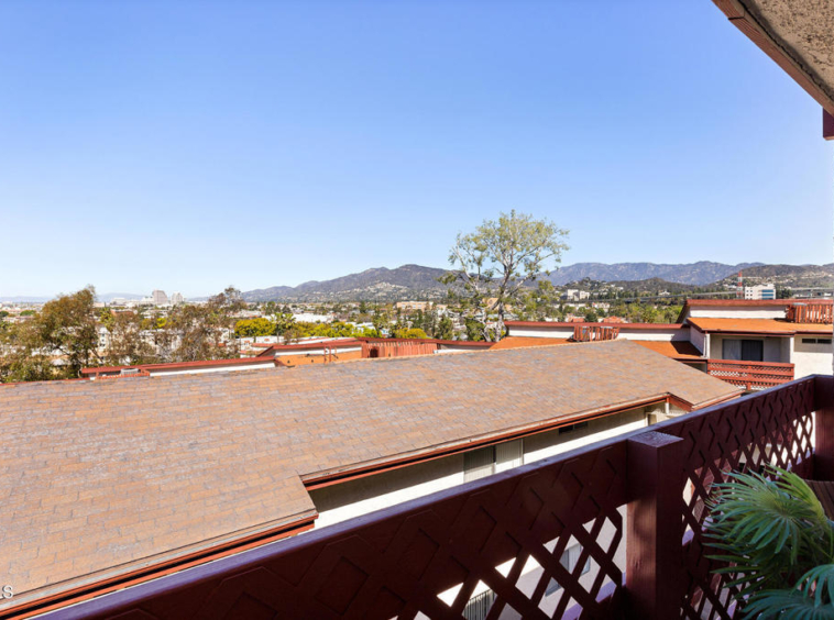 1523 E Windsor Rd Unit 206C, Glendale, CA 91205