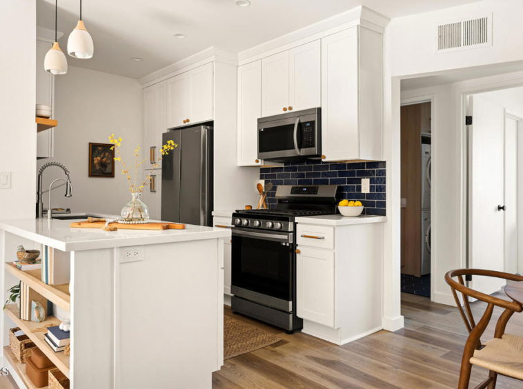 1523 E Windsor Rd Unit 206C, Glendale, CA 91205