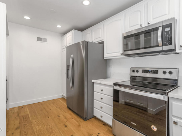 4944 Maytime Ln, Culver City, CA 90230