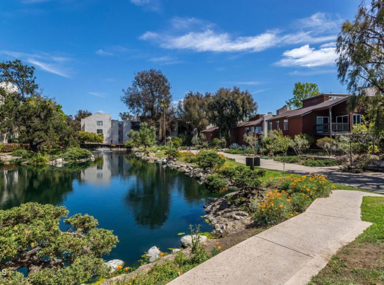 4944 Maytime Ln, Culver City, CA 90230