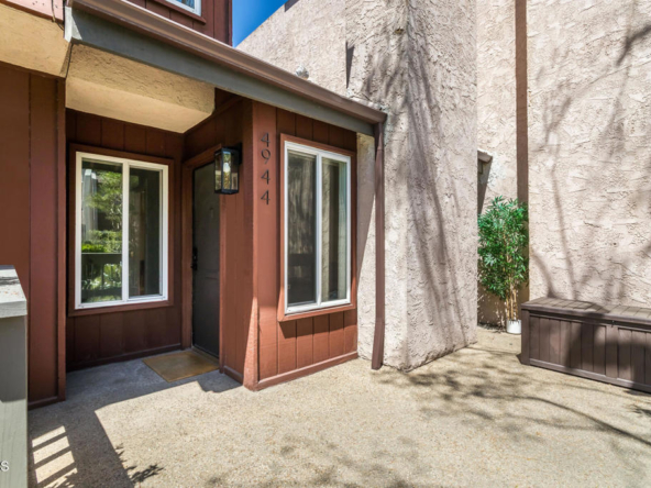 4944 Maytime Ln, Culver City, CA 90230