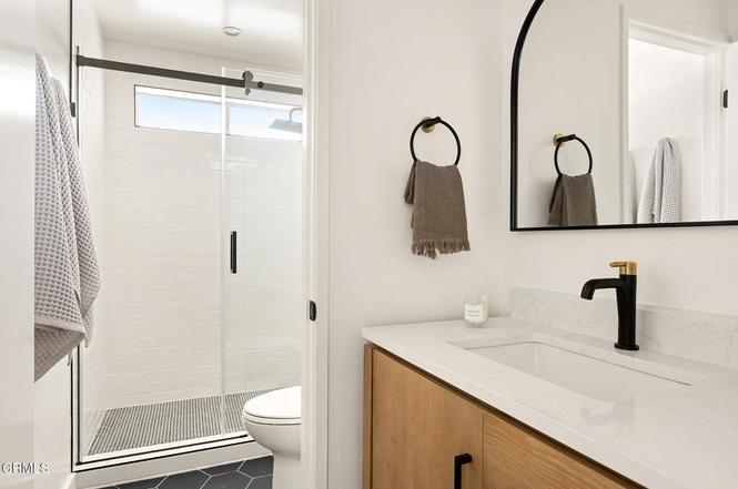 1523 E Windsor Rd Unit 206C, Glendale, CA 91205