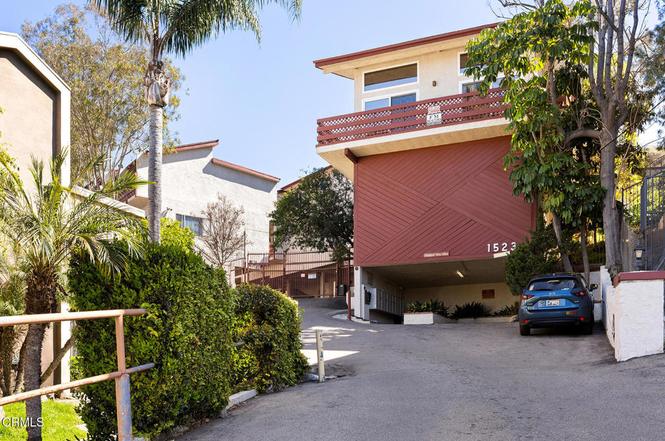 1523 E Windsor Rd Unit 206C, Glendale, CA 91205