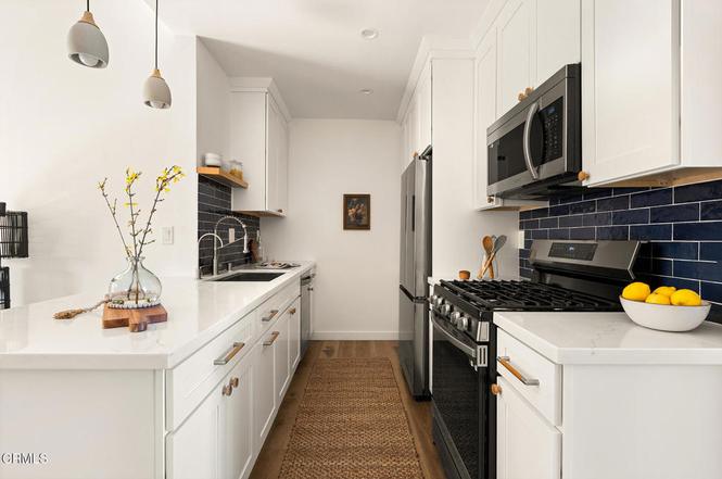 1523 E Windsor Rd Unit 206C, Glendale, CA 91205