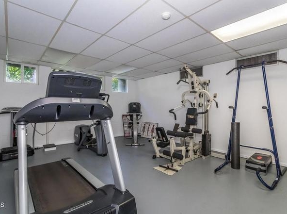 4944 Maytime Ln, Culver City, CA 90230