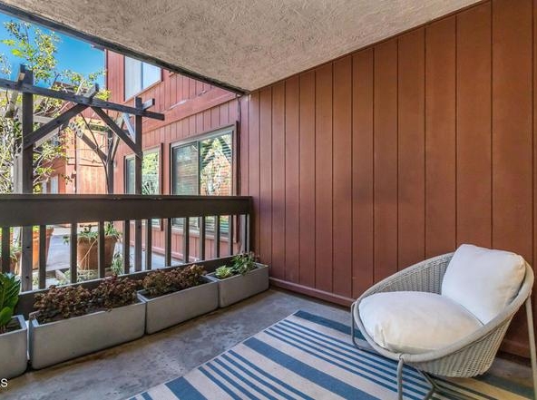 4944 Maytime Ln, Culver City, CA 90230