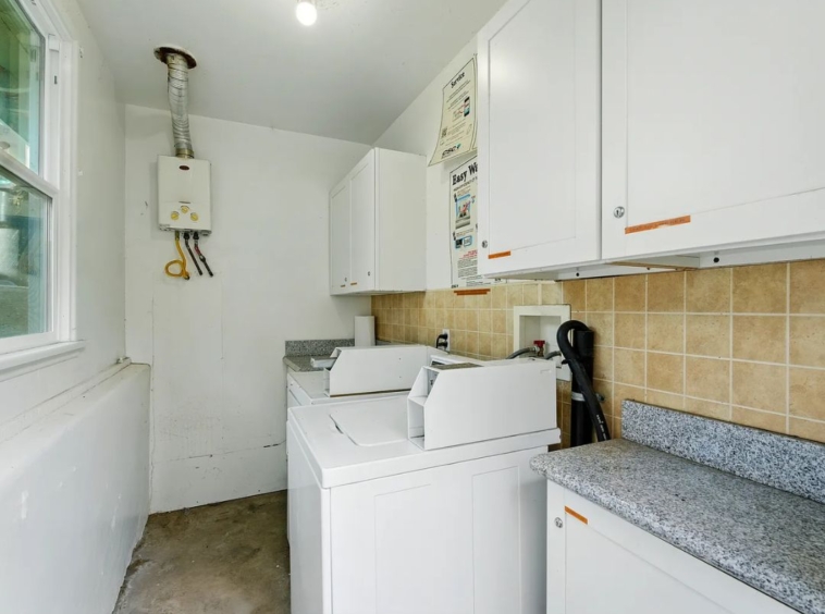 1545 1/2 Riverside Dr glendale, CA 91201