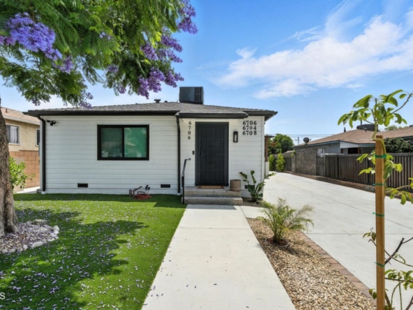 6706 Riverton Avenue, North Hollywood, CA 91606