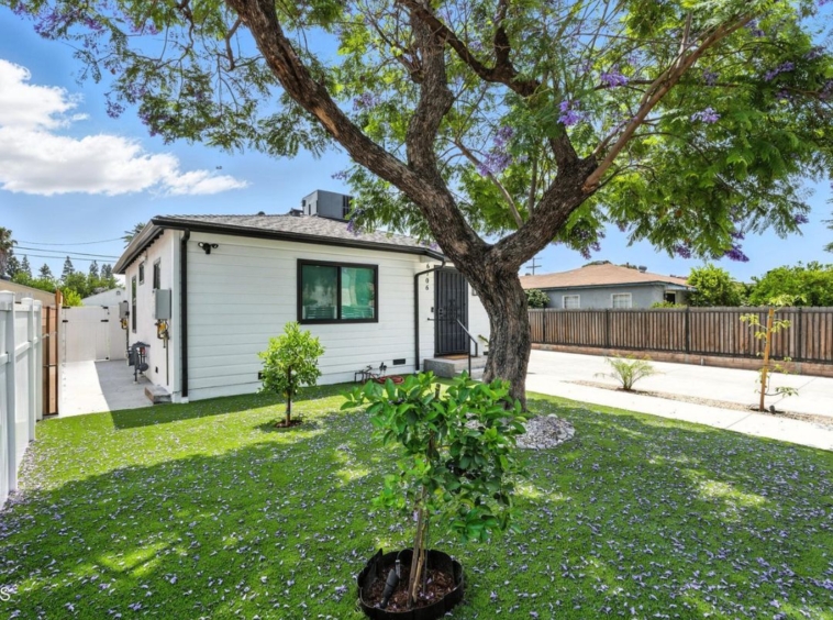 6706 Riverton Avenue, North Hollywood, CA 91606