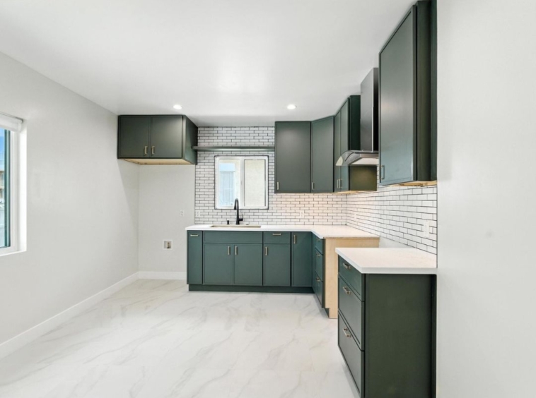 6706 Riverton Avenue, North Hollywood, CA 91606