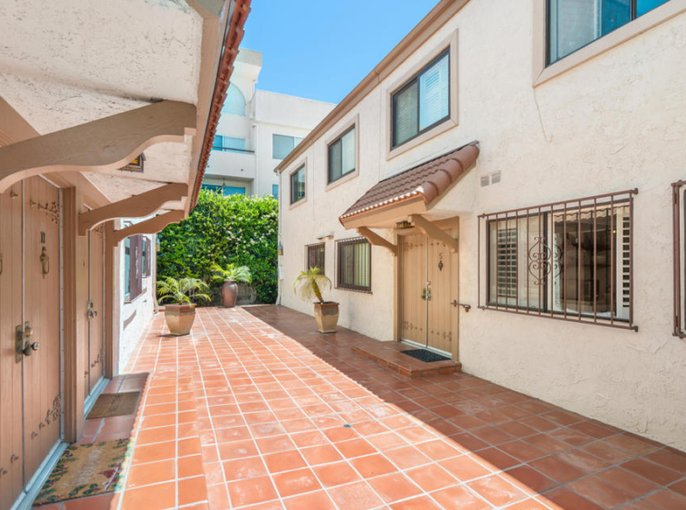 1850 Midvale Ave #4, Los Angeles, CA 90025