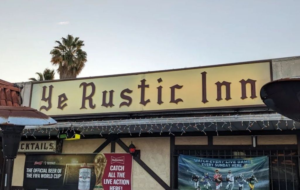 Ye Rustic Inn in Los Feliz, Los Angeles